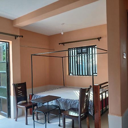 Bedsitter To Let Hotel Кисуму Екстериор снимка