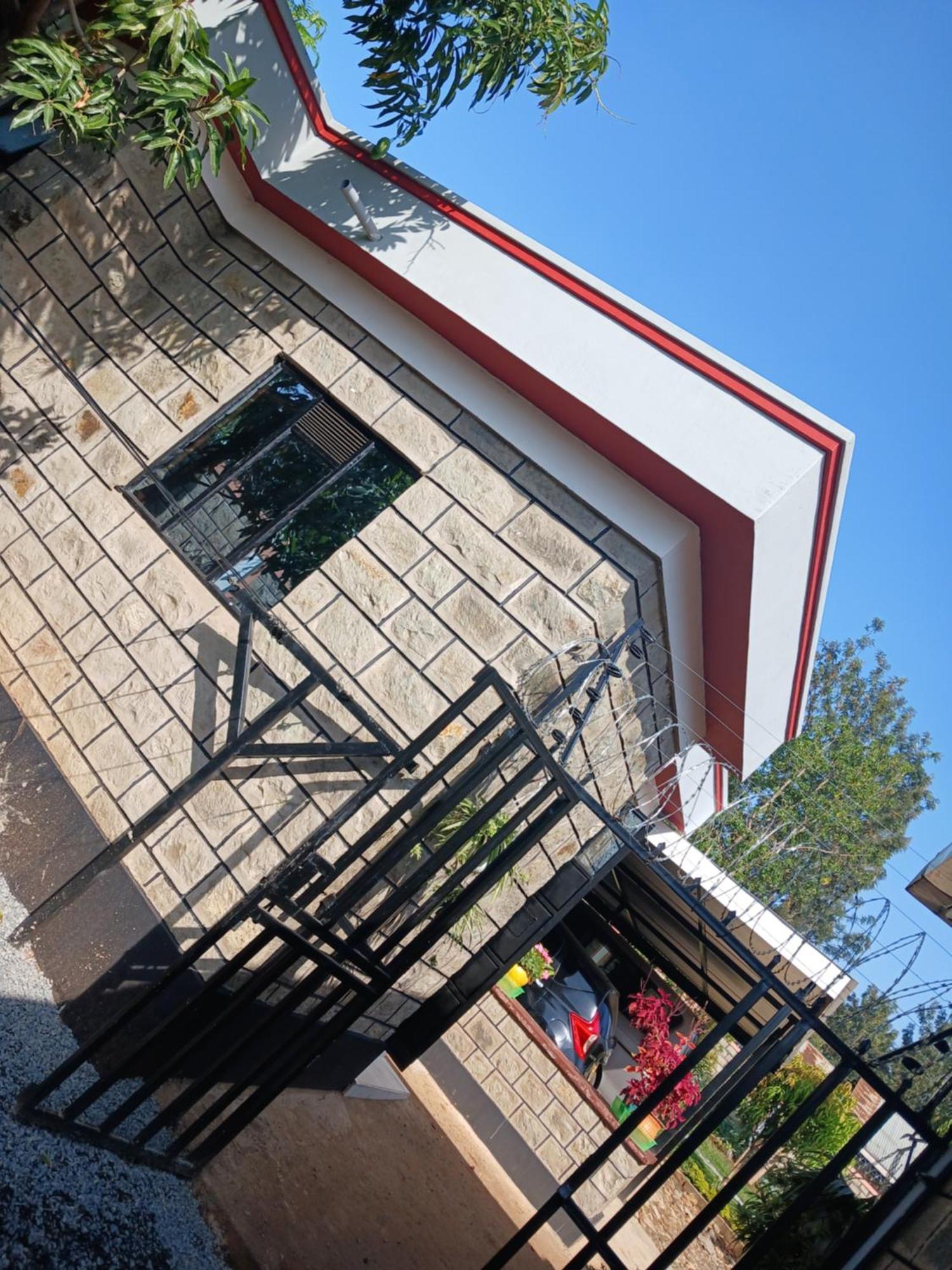 Bedsitter To Let Hotel Кисуму Екстериор снимка